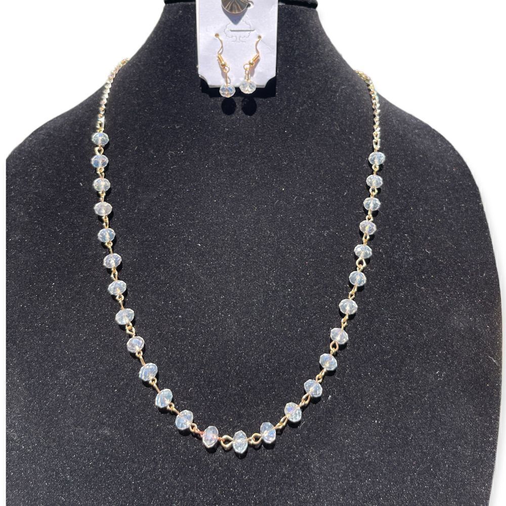 Fashion Jewelry Set Gold Tone Clear Diamond Cut Plastic Beads Earrings
